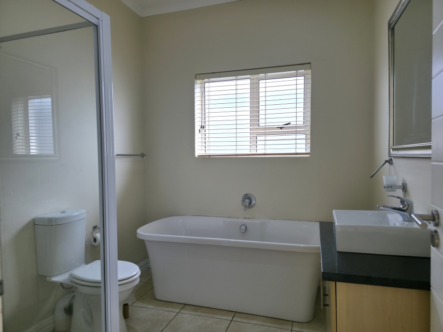 3 Bedroom Property for Sale in Marina Martinique Eastern Cape